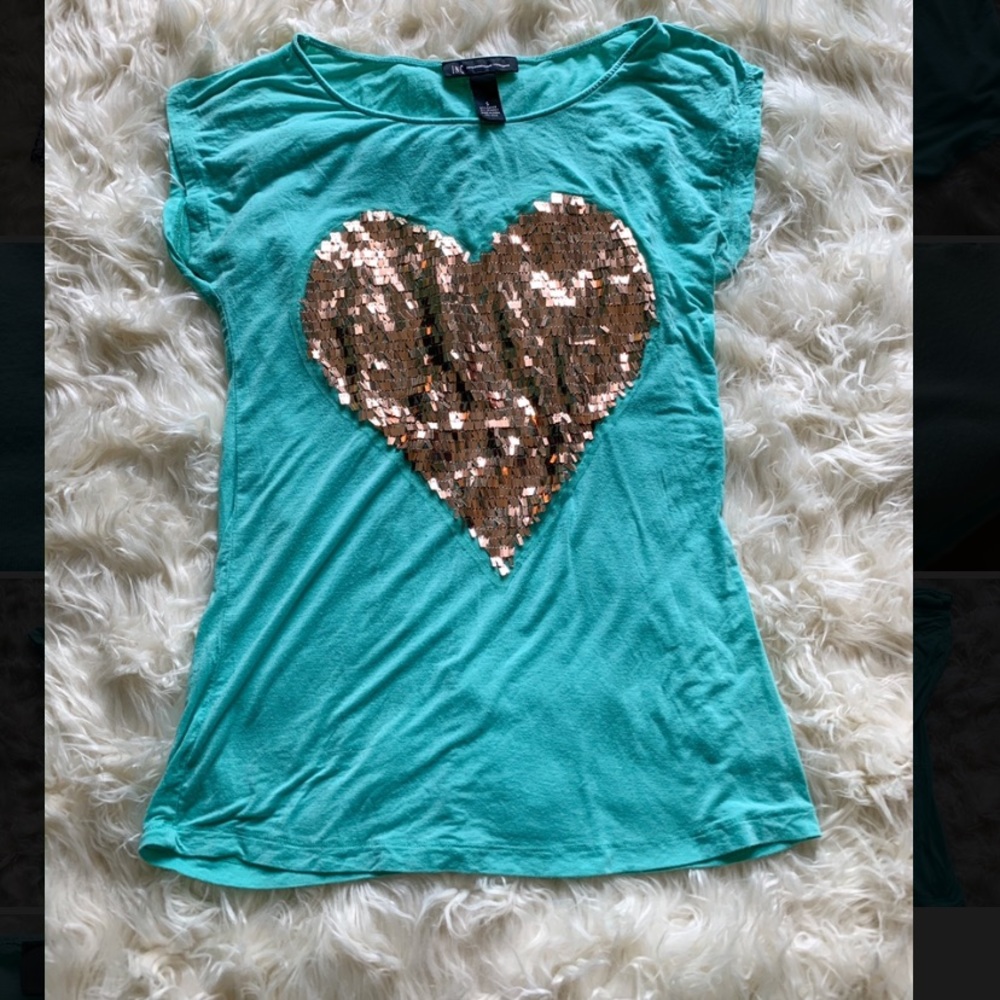 INC Light Blue Tee w/sequined Heart🤍